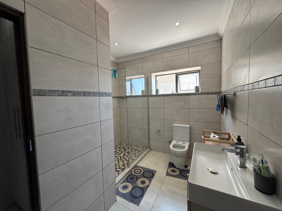 To Let 3 Bedroom Property for Rent in Leloko Lifestyle Estate North West